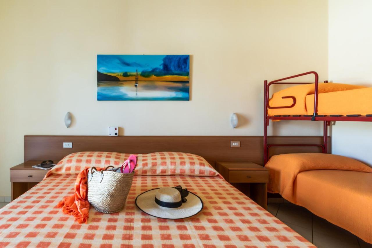 Albergo Rosa & Cosetta Casal Borsetti Ngoại thất bức ảnh